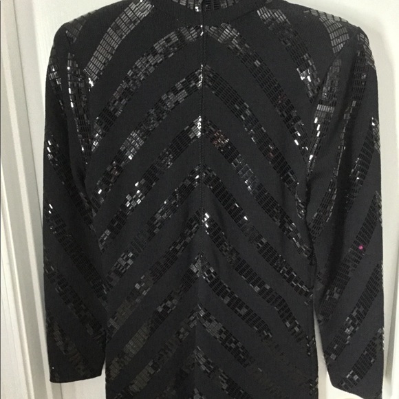 St John  dress - Picture 5 of 8